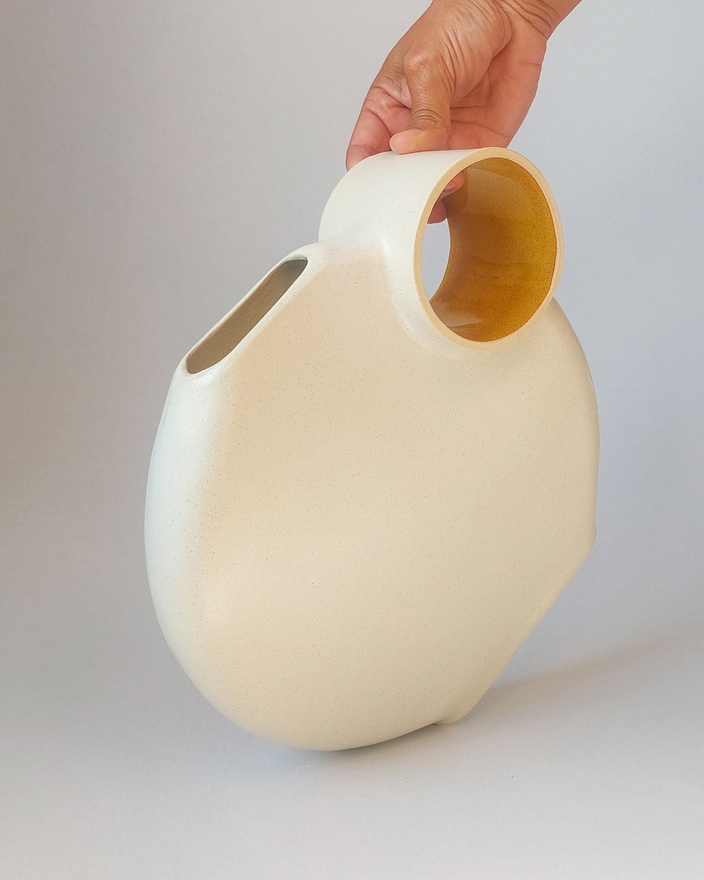 External Circle Vase