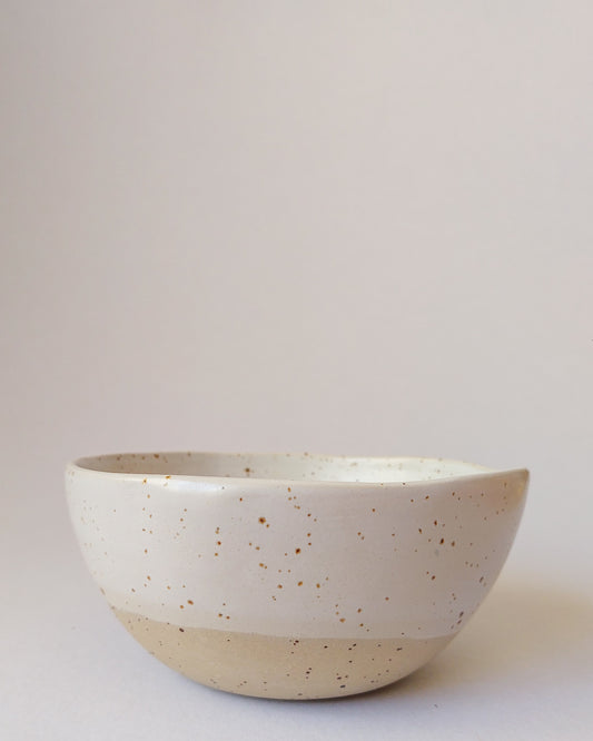 Medium Bowl (White Matte)